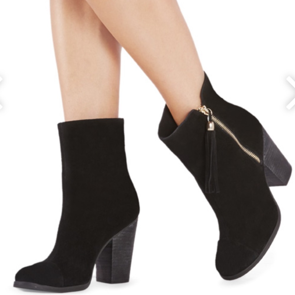 “Griffin” Black Suede Ankle Boots - Just Fab